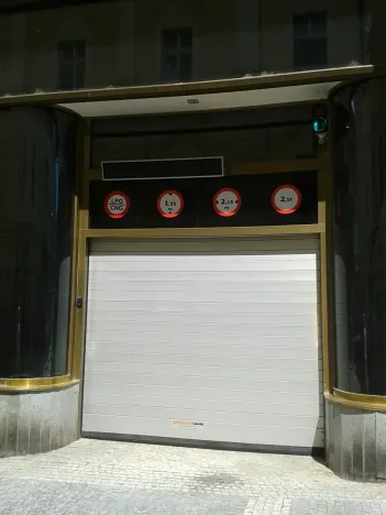 Pronájem garáže, Praha - Staré Město, Havířská, 8 m2