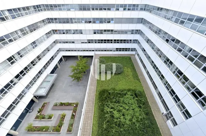 Pronájem kanceláře, Praha - Smíchov, Radlická, 234 m2