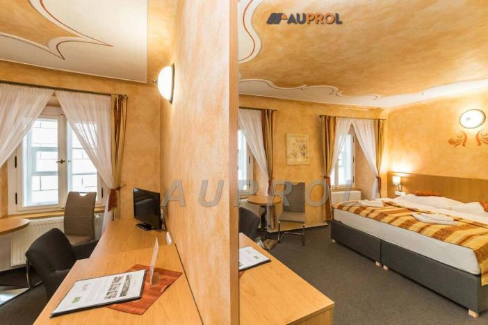 Prodej ubytování, Český Krumlov - Vnitřní Město, Široká, 400 m2