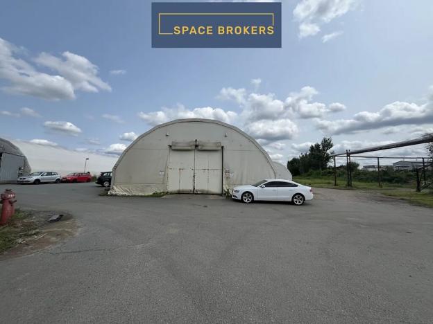 Pronájem skladu, Pardubice, 355 m2