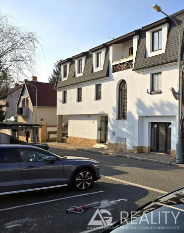 Prodej bytu 3+kk, Praha - Hlubočepy, Pod Žvahovem, 100 m2