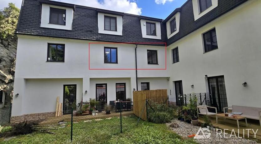 Prodej bytu 3+kk, Praha - Hlubočepy, Pod Žvahovem, 100 m2