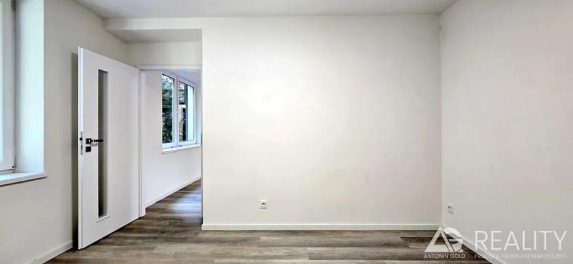 Prodej bytu 3+kk, Praha - Hlubočepy, Pod Žvahovem, 100 m2