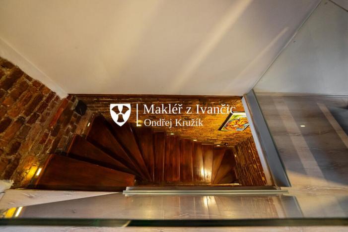 Prodej rodinného domu, Ivančice, Jana Schwarze, 178 m2