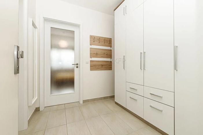 Pronájem bytu 1+kk, Praha - Vysočany, Strnadových, 33 m2