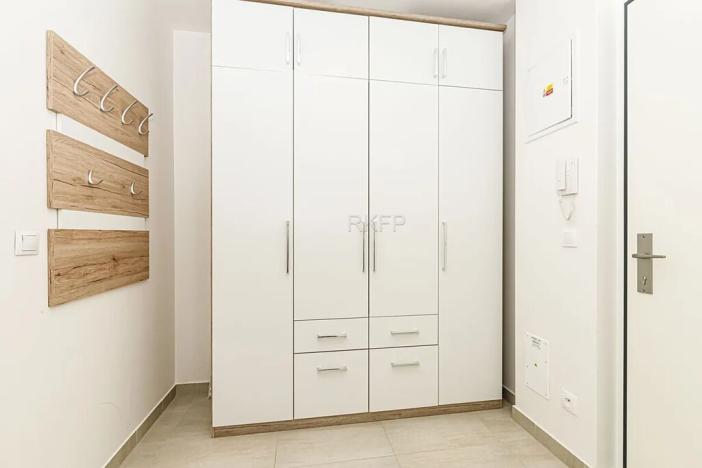 Pronájem bytu 1+kk, Praha - Vysočany, Strnadových, 33 m2