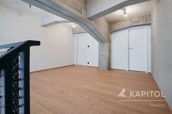 Prodej bytu 2+kk, Praha - Vysočany, Kolbenova, 77 m2