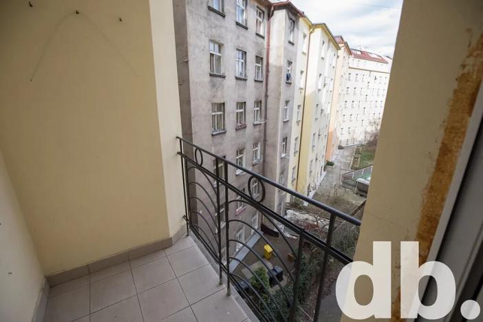 Pronájem bytu 3+1, Praha - Vinohrady, Bělehradská, 100 m2