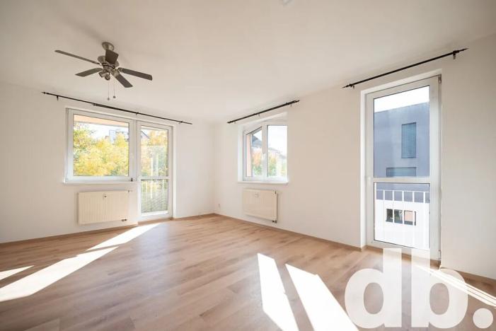 Pronájem bytu 3+kk, Karlovy Vary, Rumunská, 76 m2