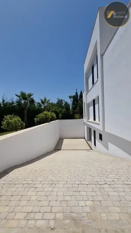 Prodej vily, Marbella, Španělsko, 552 m2