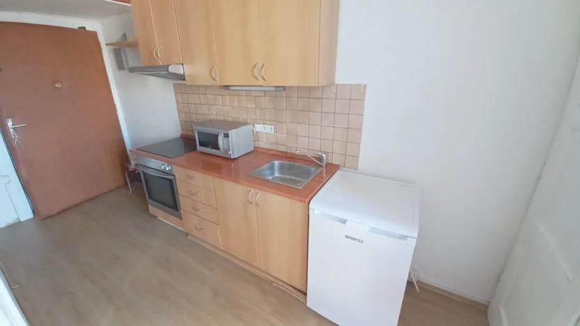 Pronájem bytu 1+1, Praha - Holešovice, Komunardů, 39 m2