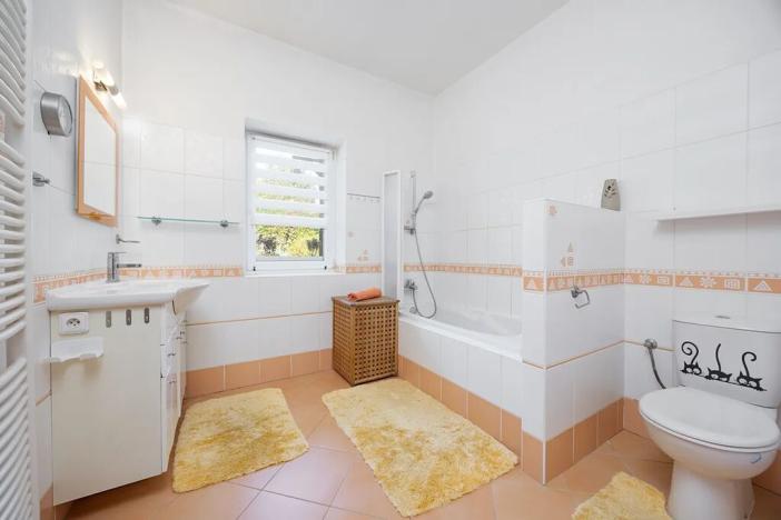 Prodej rodinného domu, Mnichovice, Myšlínská, 321 m2