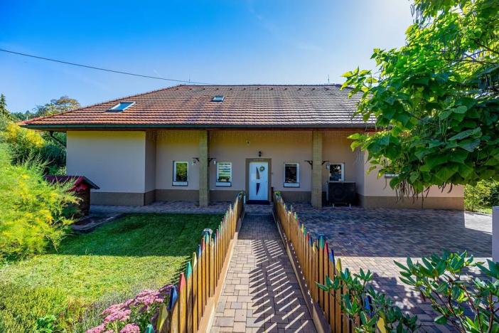 Prodej rodinného domu, Mnichovice, Myšlínská, 321 m2