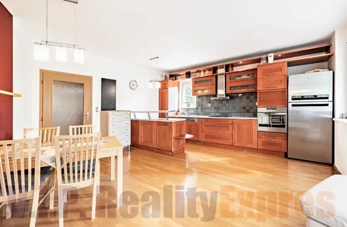 Prodej bytu 3+kk, Praha, Jeřabinová, 92 m2