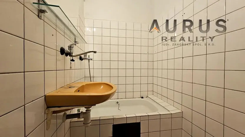 Prodej bytu 2+kk, Praha - Újezd nad Lesy, Žíšovská, 45 m2