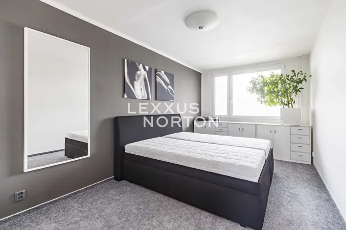 Pronájem bytu 3+kk, Praha - Vršovice, Baškirská, 70 m2