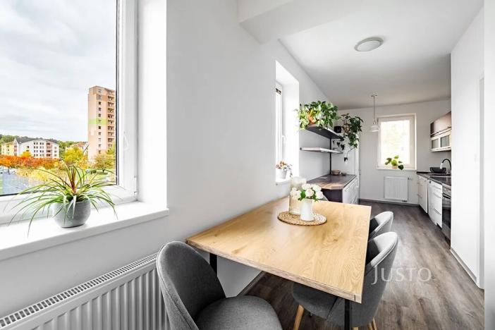 Prodej bytu 3+1, České Budějovice, Dubenská, 77 m2