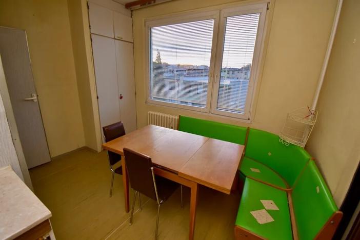 Prodej bytu 2+1, Chvaletice, Generála Svobody, 62 m2