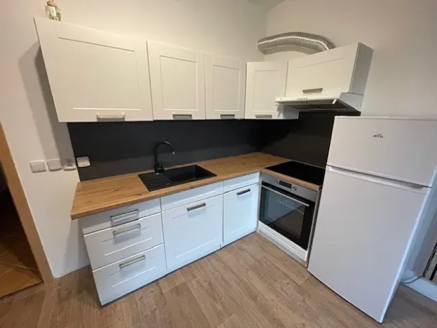 Pronájem bytu 1+kk, Ústí nad Labem, Baráčnická, 33 m2