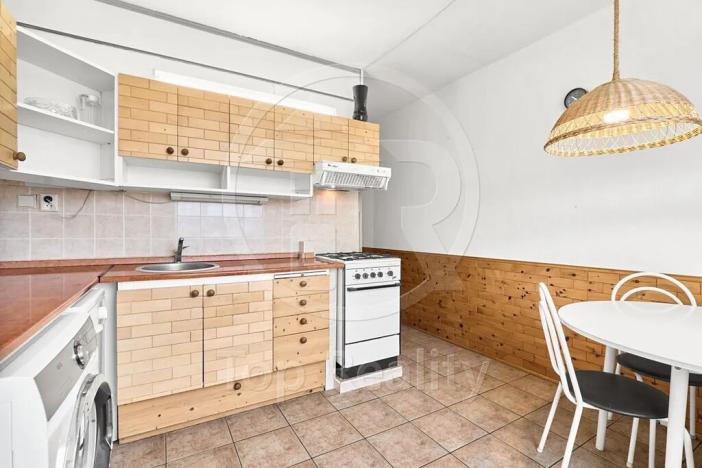 Prodej bytu 3+1, Sokolov, Jiřího z Poděbrad, 74 m2