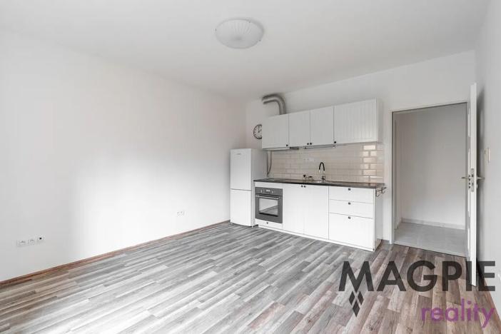 Prodej bytu 2+kk, Praha - Uhříněves, Karla Zicha, 37 m2