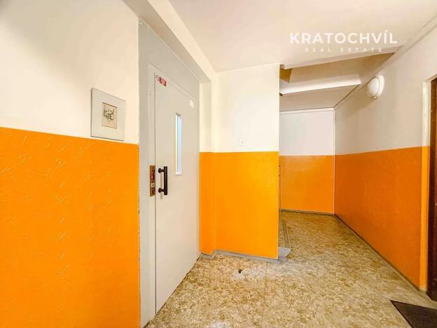 Pronájem bytu 1+kk, Praha - Bohnice, Toruňská, 33 m2