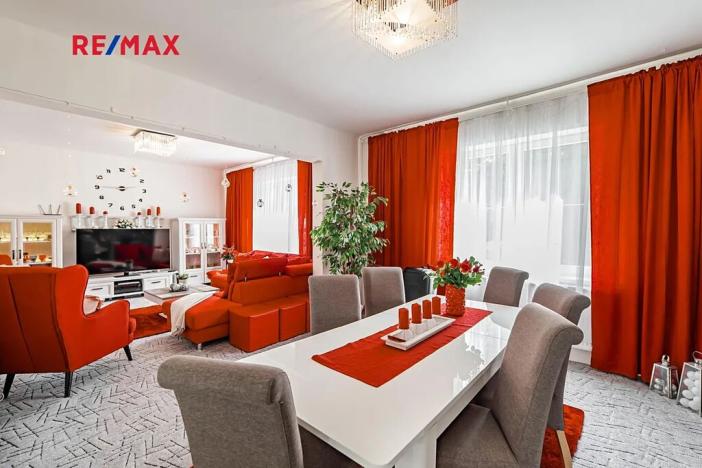 Prodej vily, České Velenice, Komenského, 247 m2