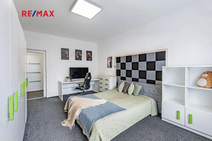 Prodej vily, České Velenice, Komenského, 247 m2