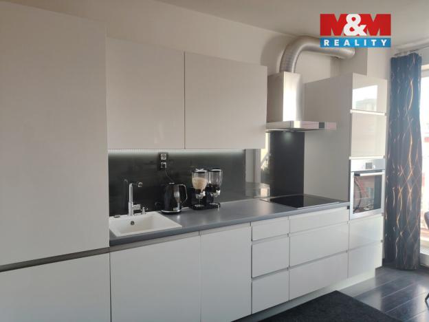 Prodej bytu 2+kk, Praha, Na Maninách, 43 m2