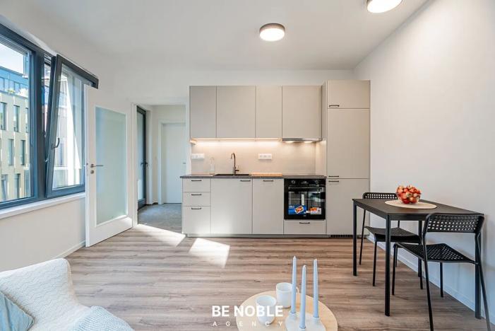 Pronájem bytu 2+kk, Praha - Košíře, Starokošířská, 43 m2