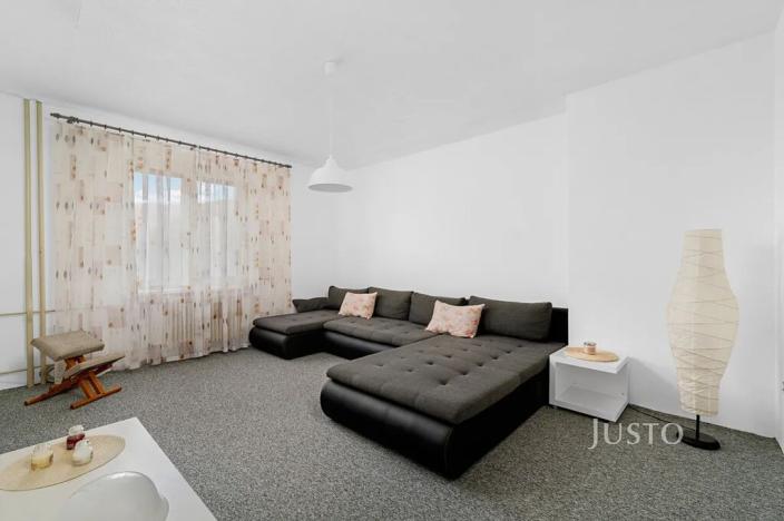 Pronájem bytu 2+1, Adamov, Komenského, 53 m2