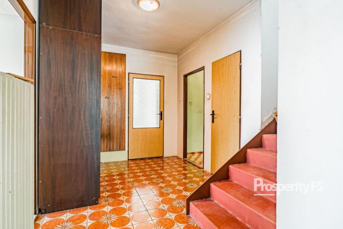 Prodej rodinného domu, Janovice, 250 m2