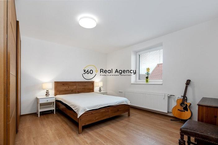 Prodej rodinného domu, Lužec nad Cidlinou, 253 m2