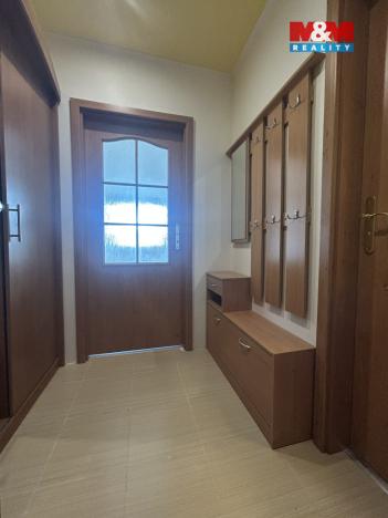 Pronájem bytu 1+kk, Ústí nad Labem - Krásné Březno, Obvodová, 31 m2