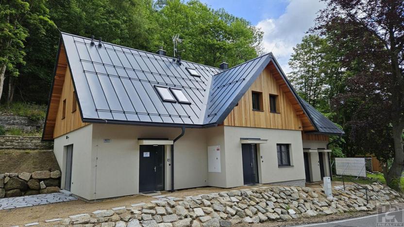 Prodej bytu 3+kk, Bedřichov, 100 m2