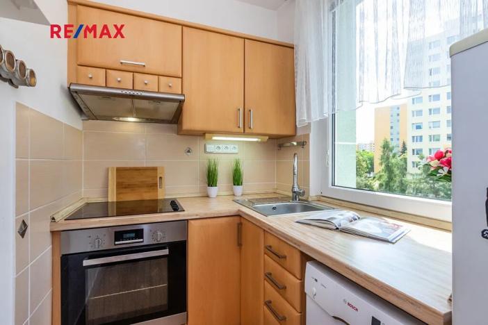 Pronájem bytu 1+1, Praha - Háje, Hekrova, 31 m2