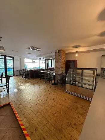 Pronájem restaurace, Praha - Žižkov, Jeseniova, 117 m2