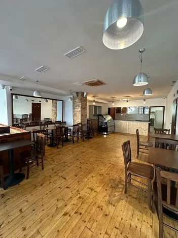 Pronájem restaurace, Praha - Žižkov, Jeseniova, 117 m2