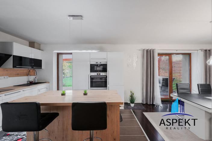 Prodej rodinného domu, Neumětely, V Chaloupkách, 220 m2