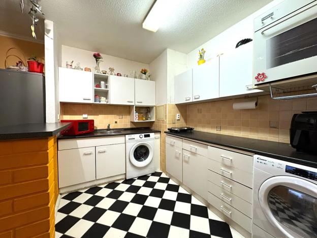 Prodej bytu 2+kk, Kladno, Holandská, 38 m2