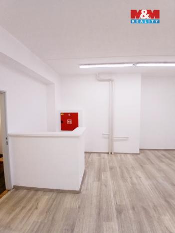Pronájem obchodního prostoru, Pelhřimov, U Rendlíku, 75 m2