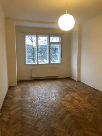 Pronájem bytu 2+kk, Praha - Vršovice, Petrohradská, 57 m2