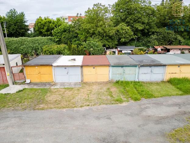 Pronájem garáže, Uherské Hradiště, Revoluční, 15 m2