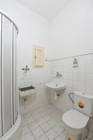 Pronájem kanceláře, Praha - Vršovice, Petrohradská, 50 m2