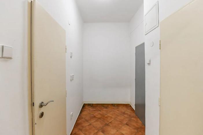 Pronájem kanceláře, Praha - Vršovice, Petrohradská, 50 m2