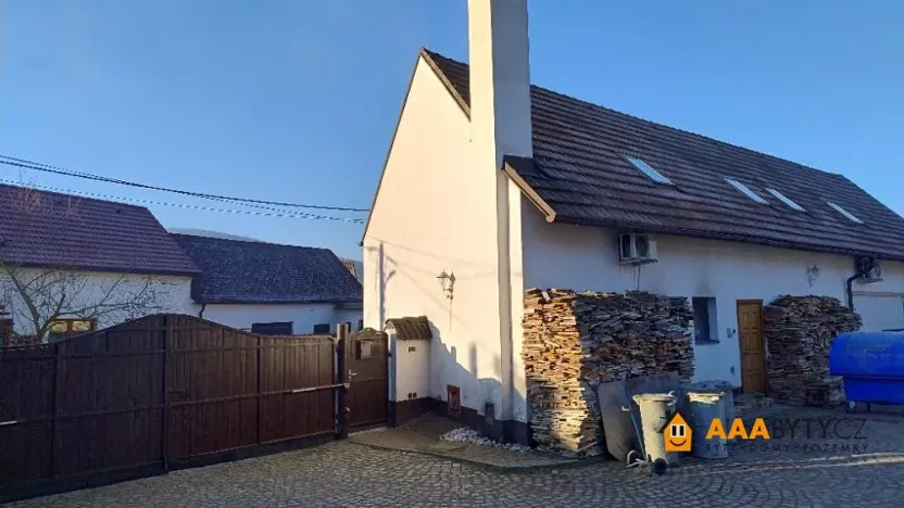 Prodej vícegeneračního domu, Hýskov, Prostřední, 330 m2