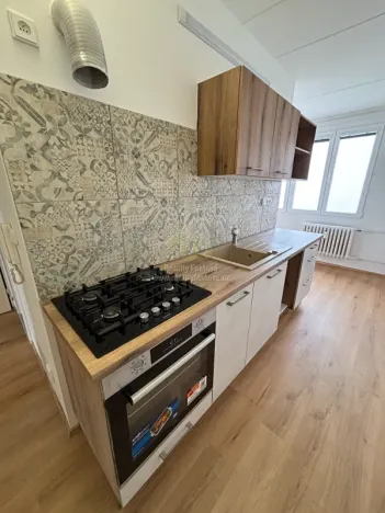 Pronájem bytu 2+1, Hrádek, 1. máje, 53 m2