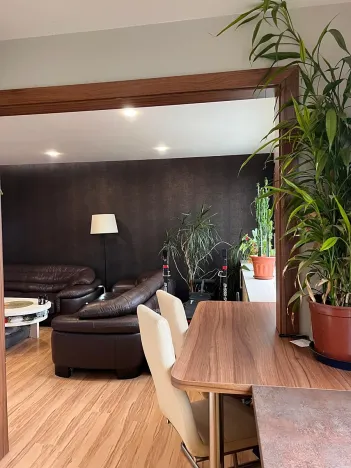 Prodej bytu 2+1, Karlovy Vary, Maďarská, 61 m2