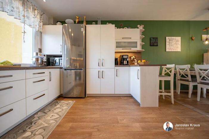 Prodej bytu 3+kk, Jičín, Lidické náměstí, 78 m2