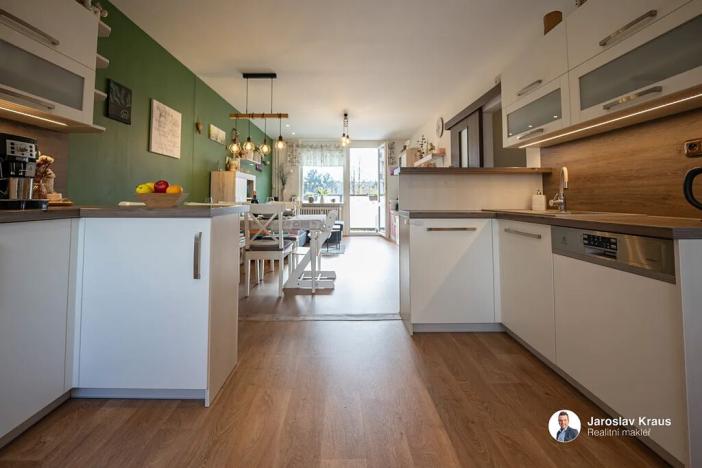 Prodej bytu 3+kk, Jičín, Lidické náměstí, 78 m2